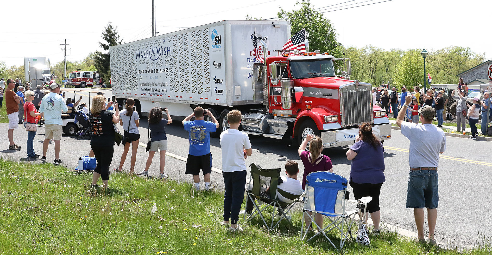 Big rig convoy